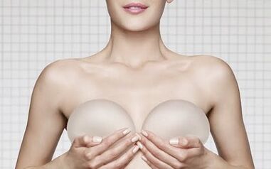 Aumento de senos con implantes