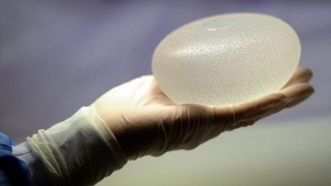 Aumento de senos con grasa una alternativa a la silicona