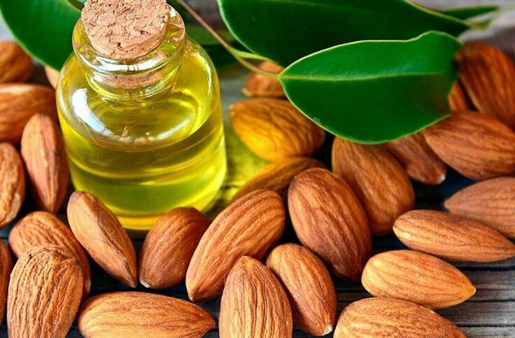 Aceite de almendras para agrandar los senos
